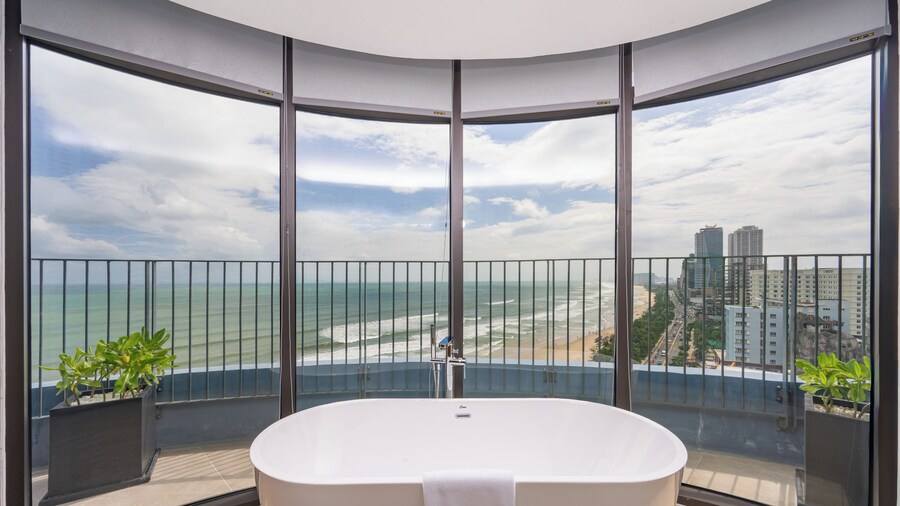 Nesta Celia Danang Hotel