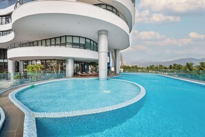 Outdoor pool - Nesta Celia Danang Hotel  (Da Nang)