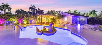 Luxury Villa Serena Heated Pool 15 min to Beach