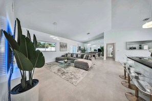 Televisie en een kantoor