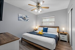 4 makuuhuonetta, silitysrauta/-lauta, vauvan matkasänky, ilmainen Wi-Fi