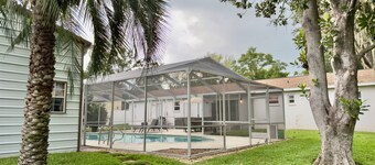 Brandon Getaway | 4BR Home w/ Pool & Chill Vibes