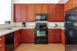 Fridge, microwave, oven, dishwasher