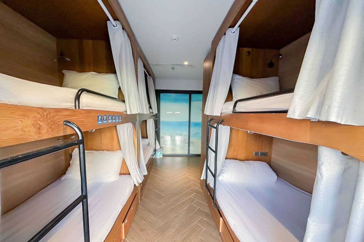 Minibar, free WiFi
