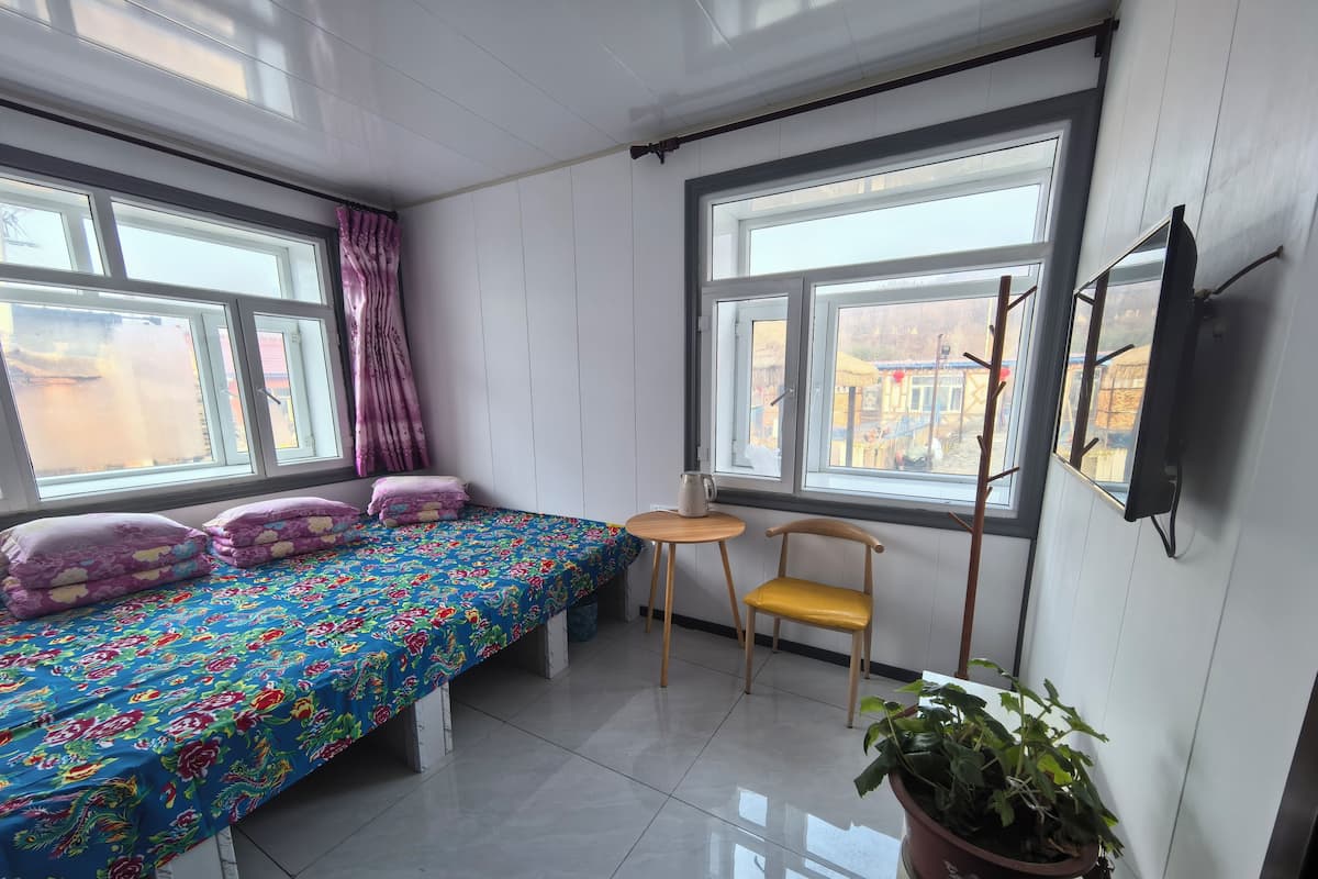 Quarto quádruplo clássico | Individualmente decorados, individualmente mobiliados