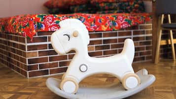 Familie driepersoonskamer | Individueel gedecoreerd, individueel gemeubileerd