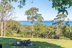 المنطقة المحيطة بالمنشأة