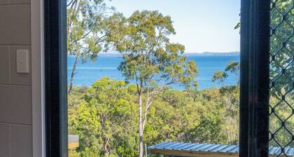 Rainbow Retreat - Spacious Family Retreat – Ideal for Two Families