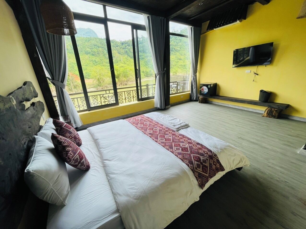 Luxury Double Room, Balcony, River View