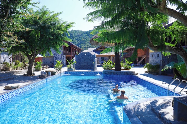 15 piscinas al aire libre