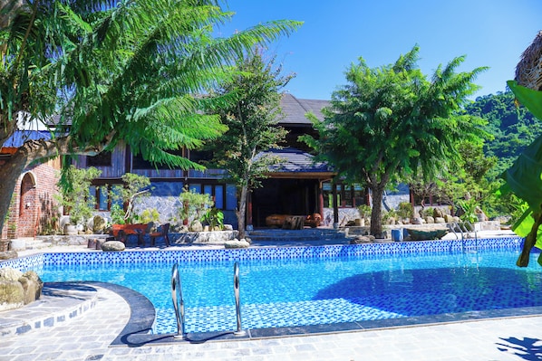 15 piscinas al aire libre