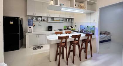 3-bedroom house With Airconditioner Sariaya Quezon Transient House