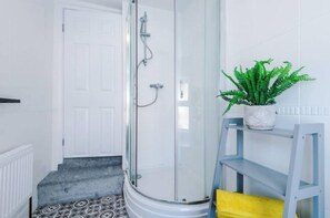 Apartment | Bathroom