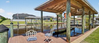 Cabana Coast Waterfront Pool Home | Palm Coast | 2 Master Suites | Close To Beach | Dog Friendly