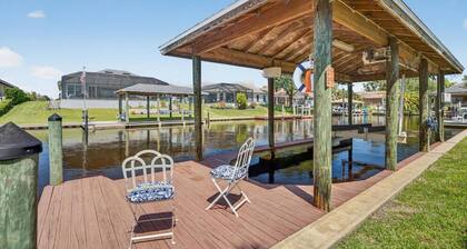 Cabana Coast Waterfront Pool Home | Palm Coast | 2 Master Suites | Close To Beach | Dog Friendly