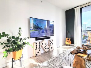 تلفزيون، مكتب