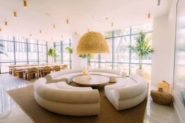 Interior - Modern Luxury Miami: Downtown/Brickell 2BD/2BA Wraparound Balcony OnSite Parking (Miami)