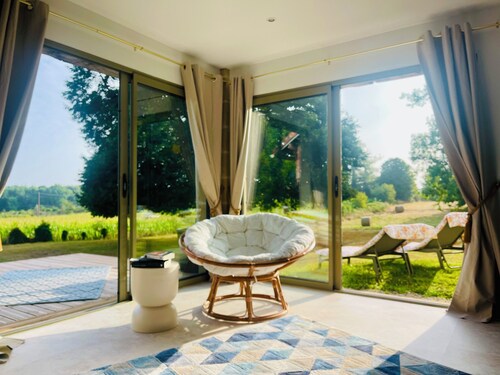 Gite Sous Le Tilleul swimming pool. Pets welcome!