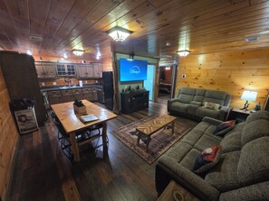 Smart TV, fireplace