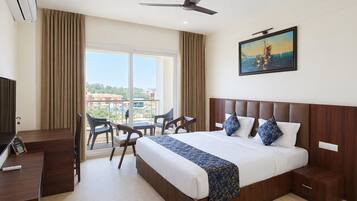 Premium Room, Balcony | Minibar, desk, laptop workspace, rollaway beds