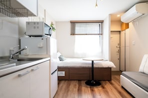 Microwave, stovetop