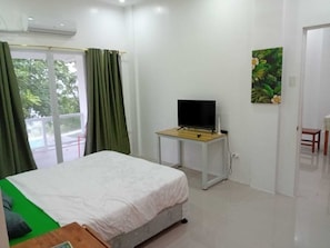 Cortinas blackout, sistema de insonorización y wifi gratis 