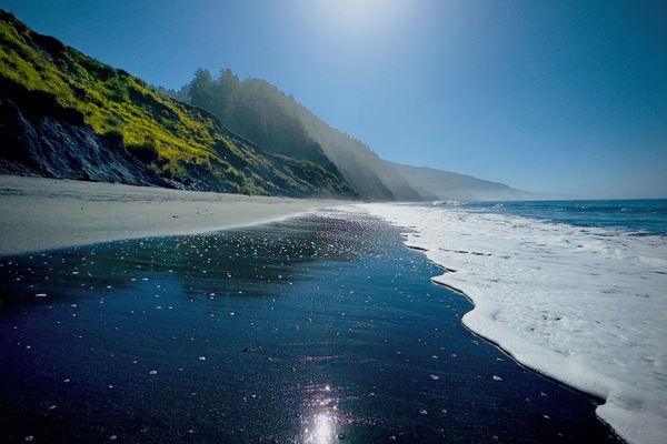 In Strandnähe, Liegestühle, Strandtücher