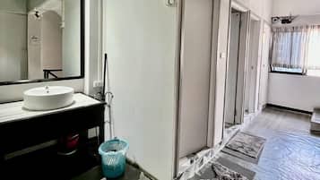 Dobbeltrom for 1 person – basic | Delt bad