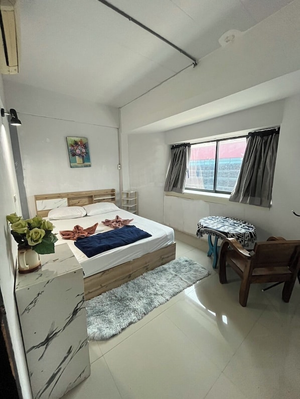 Chambre Double Standard, climatisation | Wi-Fi gratuit