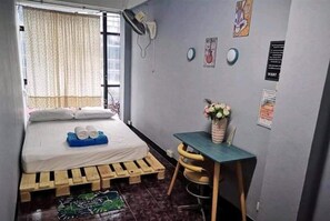 Standard Double Room | Free WiFi - The Newnormal House (Chiang Mai)