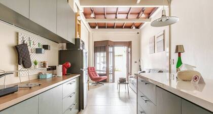 Marvelous 2-bedroom house with AC in Krung Thep Maha Nakhon