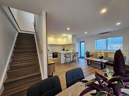 Cozy new 2 bedroom house