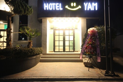 Hotel YAM Yeosu Hakdong