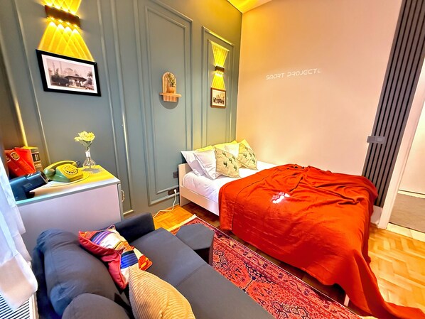 1 bedroom, iron/ironing board, Internet, bed sheets