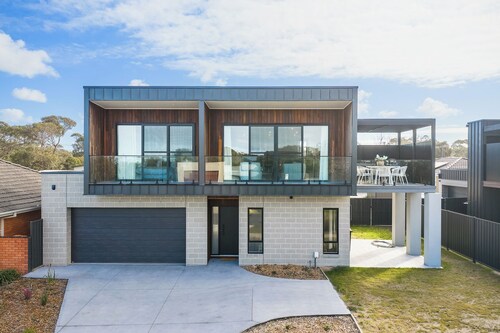 Surf House Cape - 1 min walk to beach - linen Inc