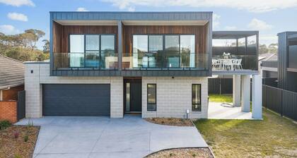 Surf House Cape - 1 min walk to beach - linen Inc