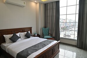 Superior Double Room | Laptop workspace, free WiFi - Hotel Devaan (Bathinda)