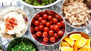 Daily buffet breakfast (JPY 1800 per person)