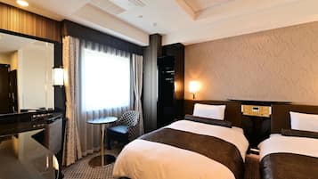 Deluxe Twin Room, Non Smoking | Desk, blackout drapes, free WiFi, bed sheets