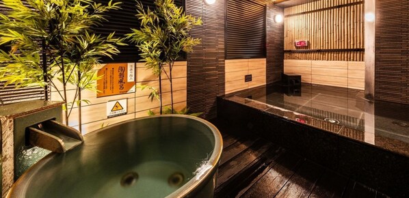Baño termal público