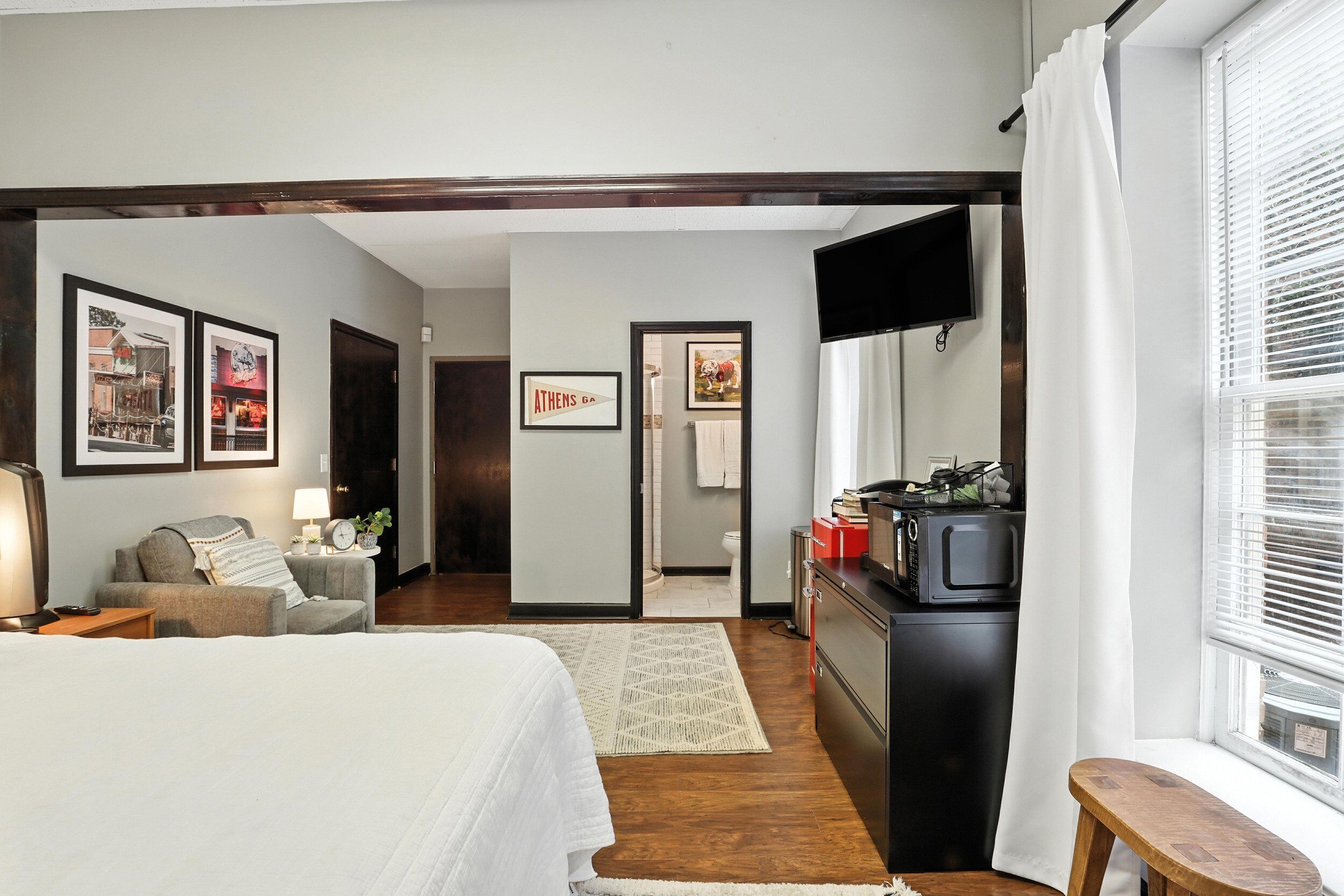 8 habitaciones, wifi gratis y ropa de cama 