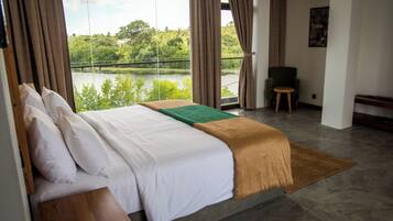 In-room safe, blackout curtains, rollaway beds, free WiFi