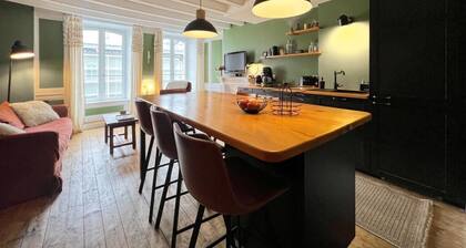 Charming 2-bedroom apartment in town center