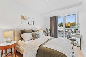 2 bedrooms, desk, iron/ironing board, free WiFi