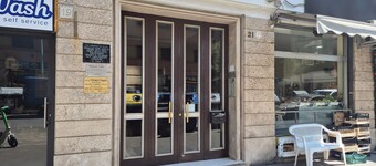 科利阿爾巴尼巢居飯店  