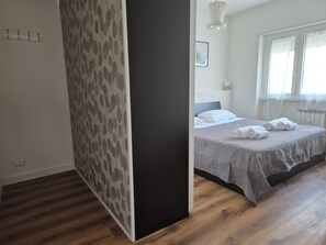 Classic Apartment | Iron/ironing board, free WiFi - Nestop Colli Albani (Rome)