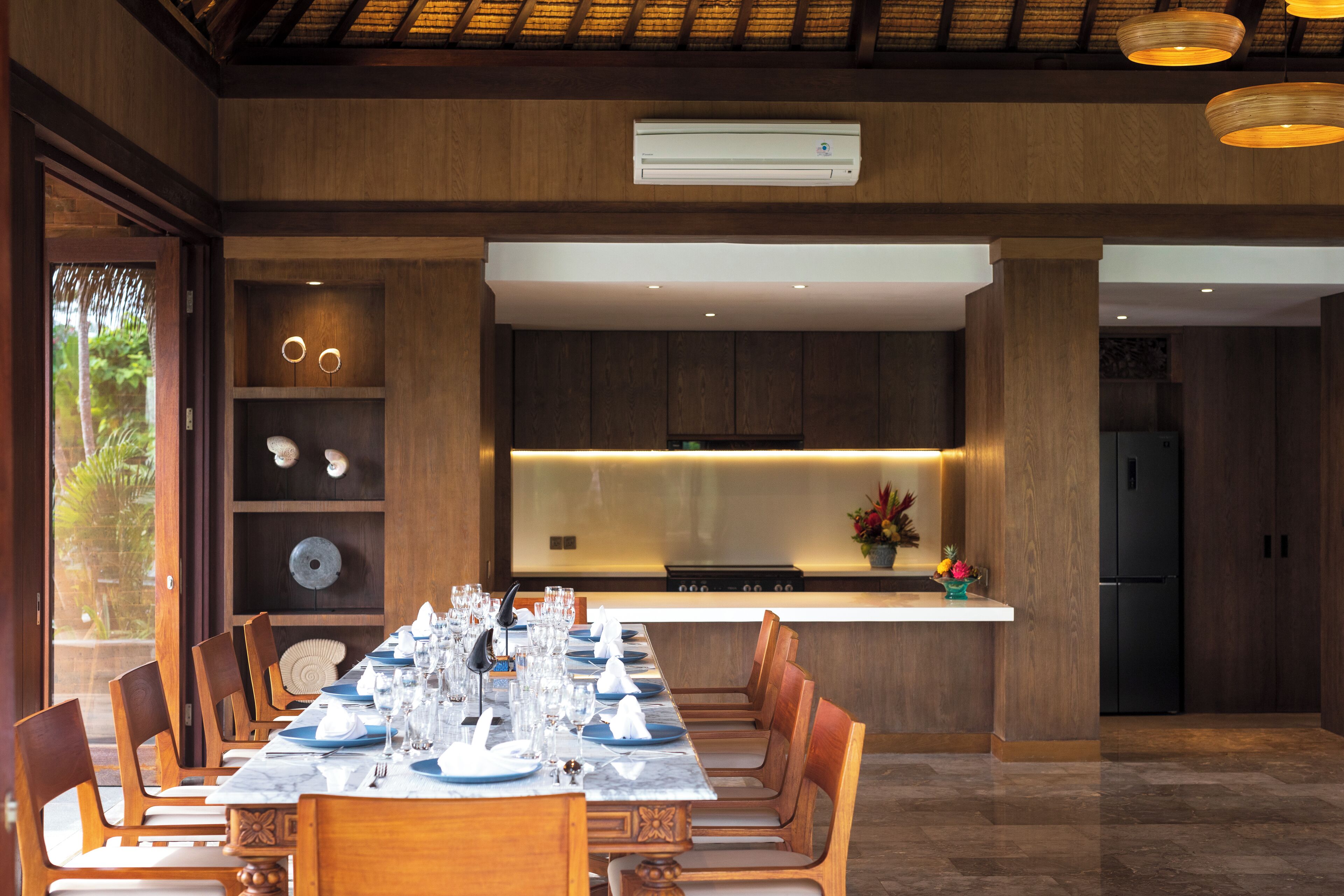Villa, 5 habitaciones, piscina privada | Comedor