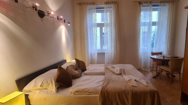 Ảnh chưa phân loại, 1 trong số 20 ảnh, nút