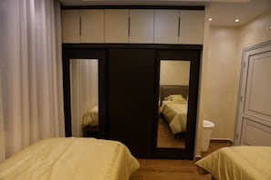 1 chambre, fer et planche à repasser, accès Internet, draps fournis