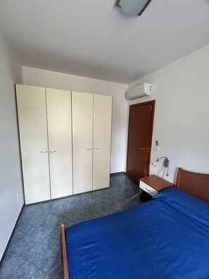 Junior Condo, City View